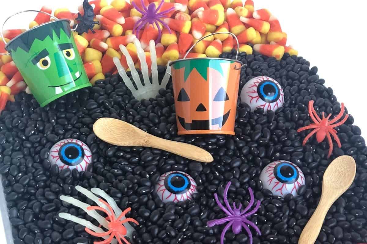 Halloween sensory play for preschoolers and young kids