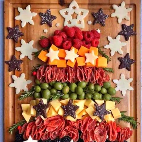Christmas tree charcuterie board idea
